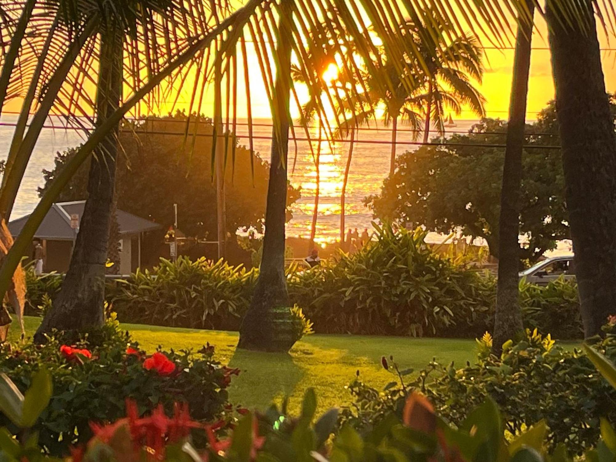 Family Getaway - Lava Room At Magic Sands Beach Kailua-Kona Luaran gambar